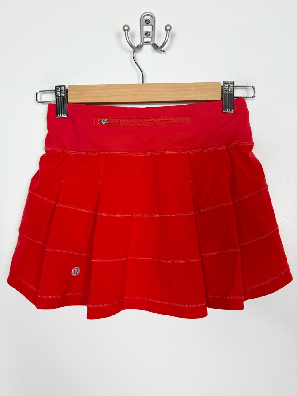 Lululemon Pace Rival Mid-Rise Skirt in Hot Heat Size 0 - Picture 4 of 5